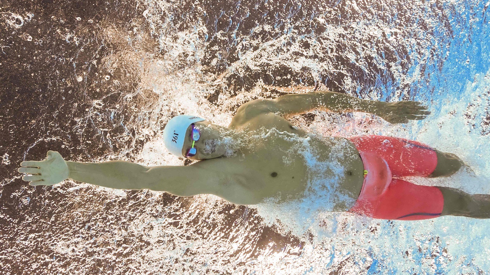 九游网-皮特·斯图斯：南非队的防守之魂，展现完美球技